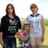 Алла Чуйкова с дочерьми - Виталиной (старшая) и Настей.